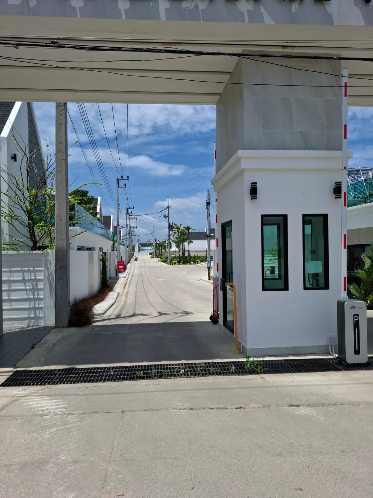 Exclusive pool villa living